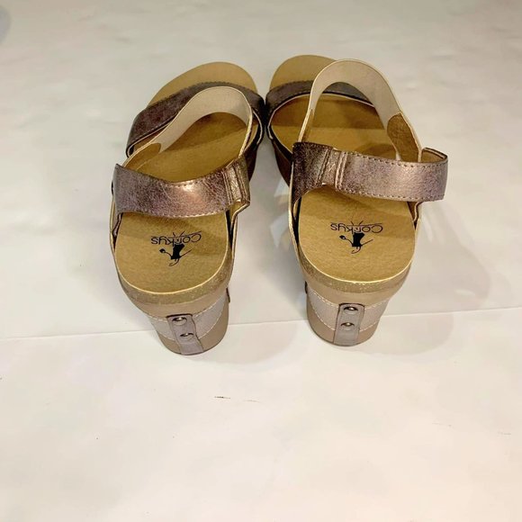 Corkys Women's Agnus Platform Wedge Sandal Bronze size 9 - Picture 5 of 8